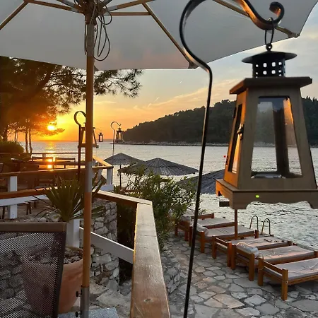 Pebble Bay Paradise House Holiday home *