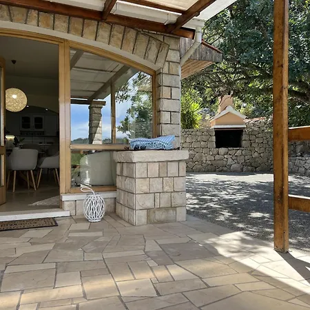 Дом отдыха Pebble Bay Paradise House *