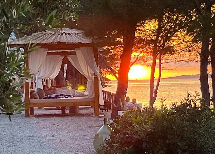 Pebble Bay Paradise House בית נופש *