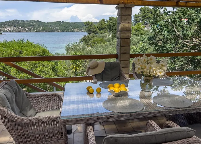 בית נופש Pebble Bay Paradise House וולה לוקה