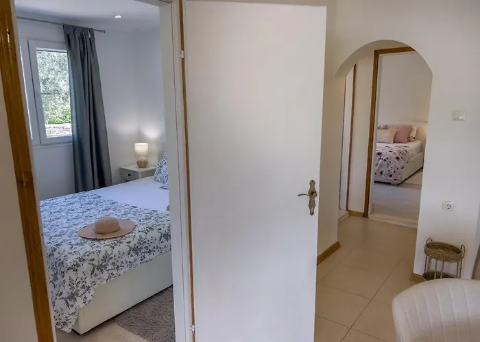 Pebble Bay Paradise House בית נופש וולה לוקה