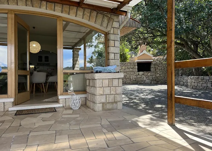 בית נופש Pebble Bay Paradise House *